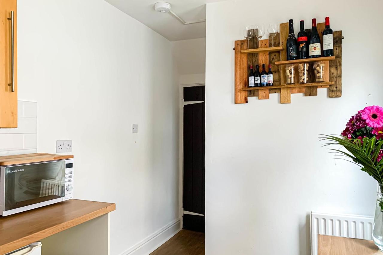 The Groves - Quaint Victorian Home - Free Parking York Extérieur photo