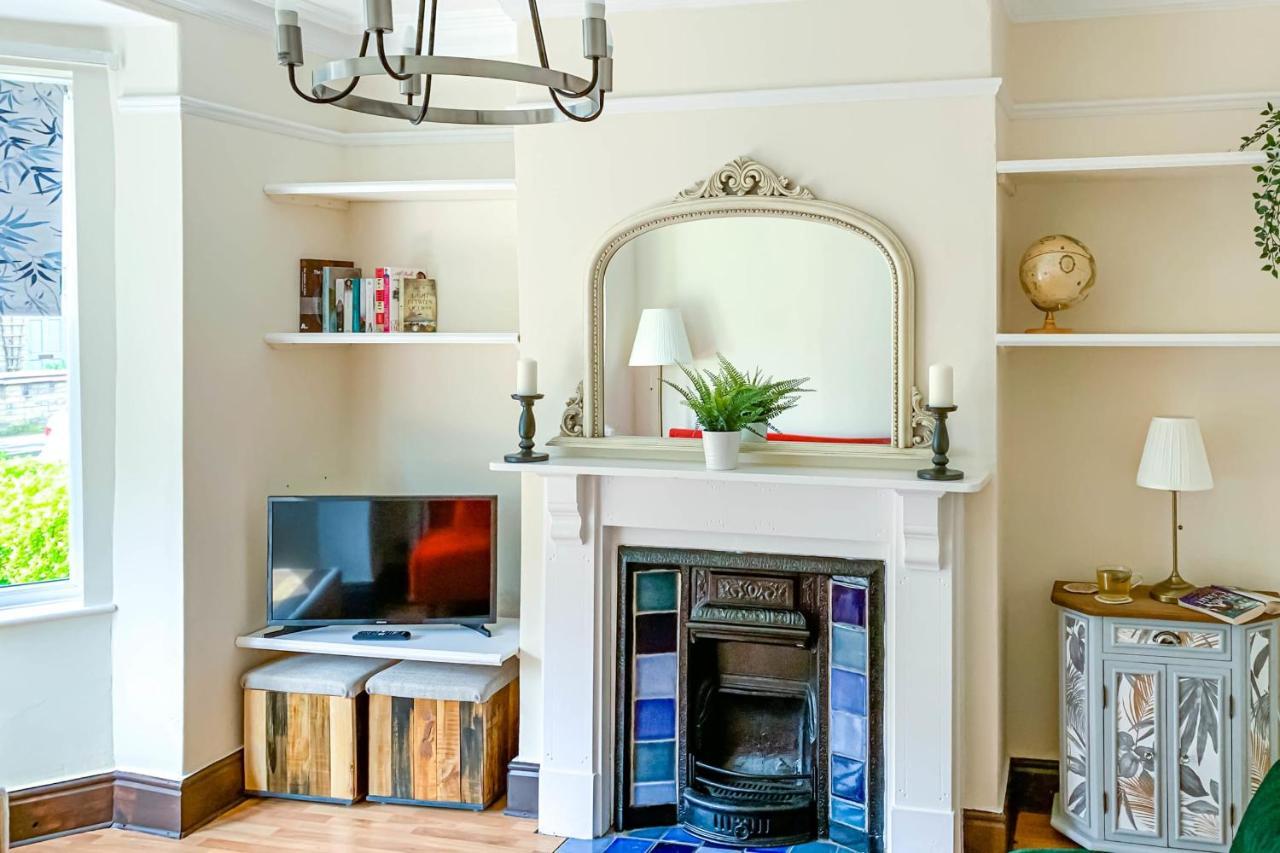 The Groves - Quaint Victorian Home - Free Parking York Extérieur photo