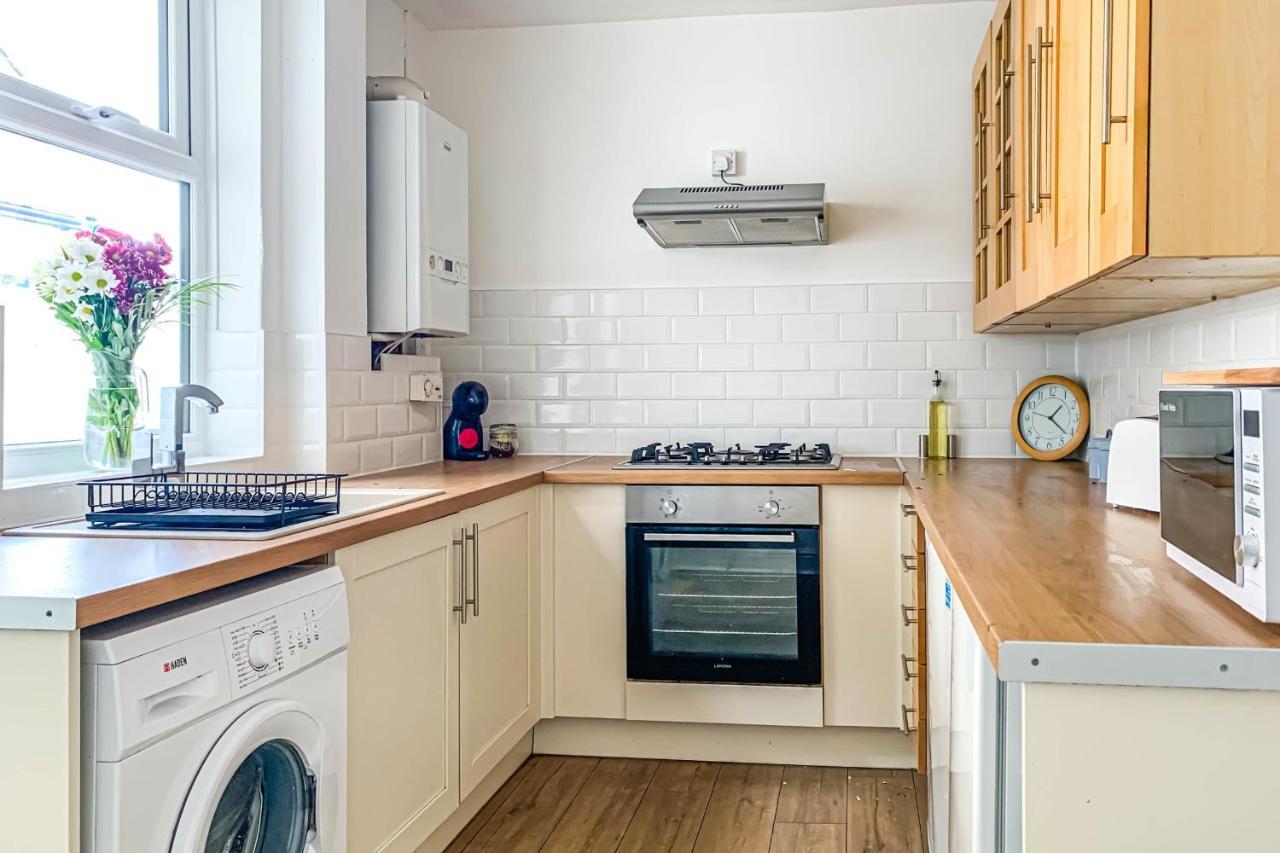 The Groves - Quaint Victorian Home - Free Parking York Extérieur photo
