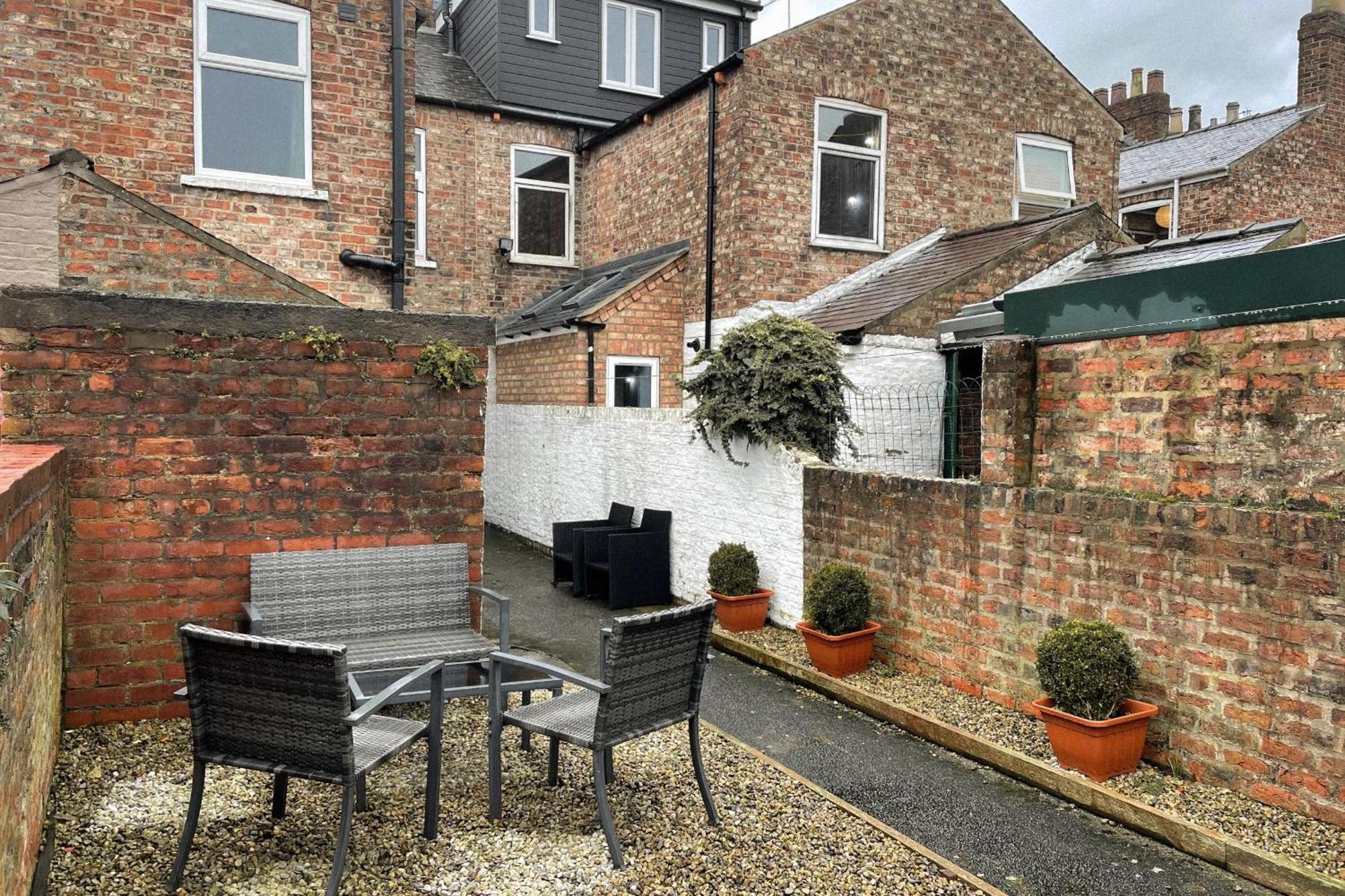 The Groves - Quaint Victorian Home - Free Parking York Extérieur photo
